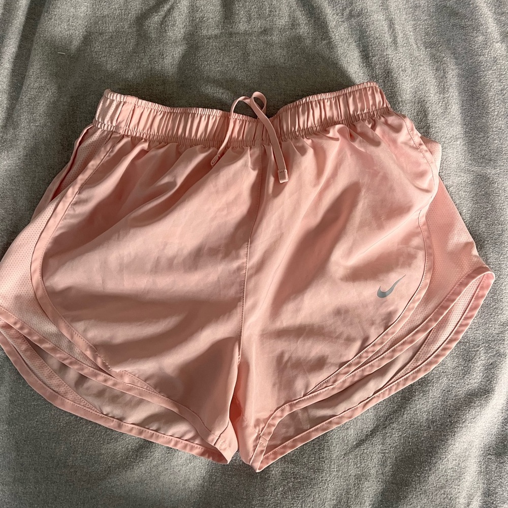 LIGHT PINK NIKE SHORTS